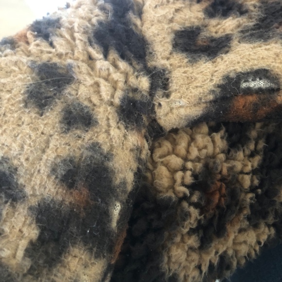 Final Clearance! Leopard Sherpa Jacket - Picture 8 of 8